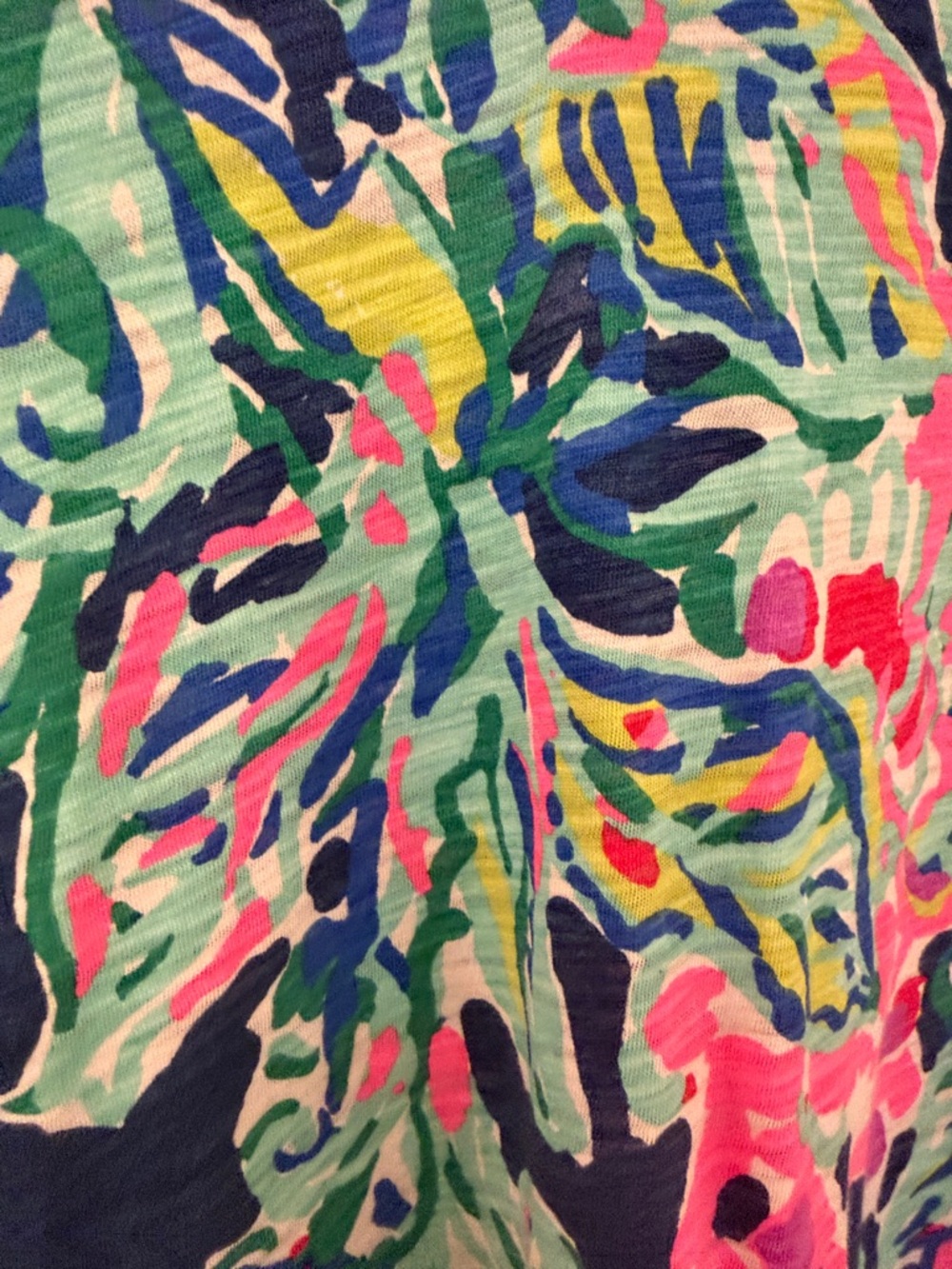 Lilly Pulitzer- Vibrant Floral V-Neck Women's Top - Multi - Picture 3 of 3